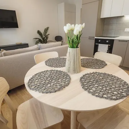 1212 Apartments With Free Parking Riga Exterior photo