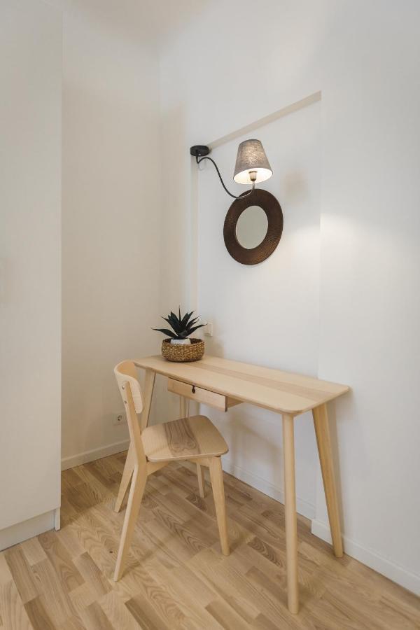 1212 With Free Parking Apartment Riga