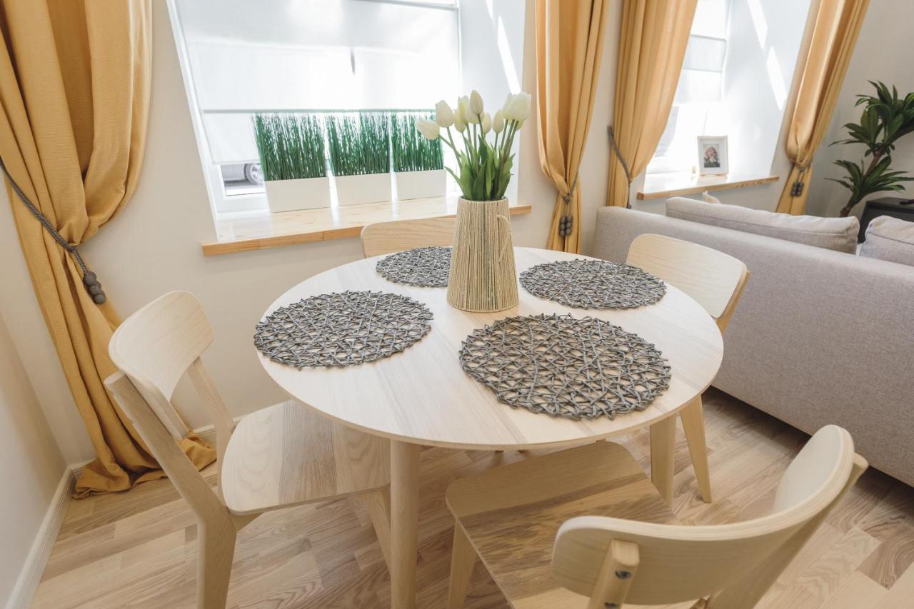 1212 With Free Parking Apartment Riga