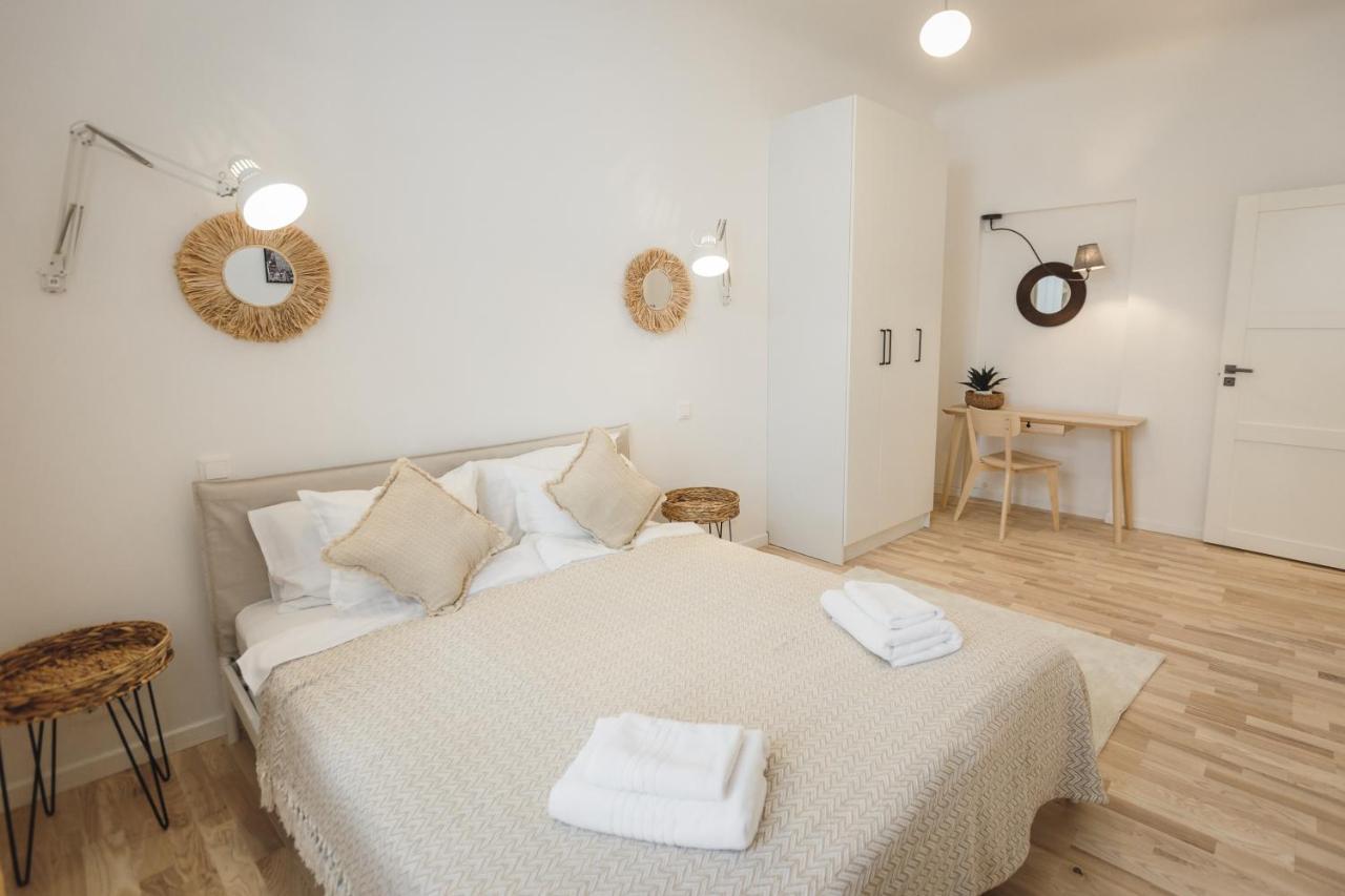 Apartment 1212 With Free Parking